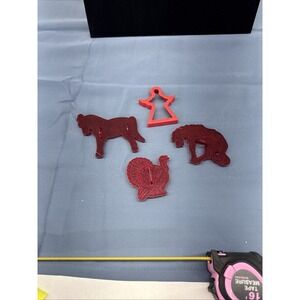 Vintage Plastic Cookie Cutters Lot Of 4. Horses Turkey Angel